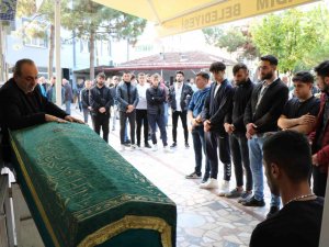 2 Aylık Eşe En Acı Görev