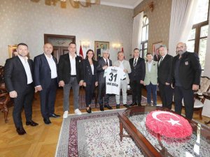 Ahmet Nur Çebi: “Eyyamcılığa Gerek Yok”