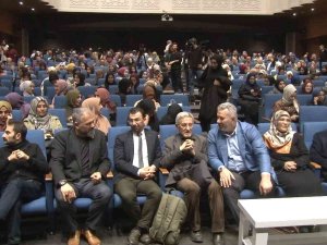 Esenler Belediyesi “Filistin Hakkında Konuşmalıyız” Oyununun Galasına Ev Sahipliği Yaptı