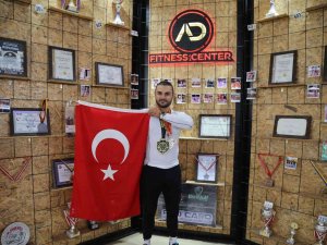 Gümüşhaneli Dünya Şampiyonu Çocuklara Umut Olmak İçin Memleketine Döndü