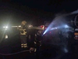 Asfalt Yüklü Tanker Seyir Halindeyken Alev Aldı