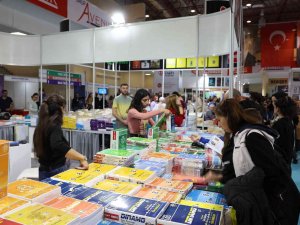Kayseri Kitap Fuarı, Ünlü Yazarların Uğrak Yeri Oldu