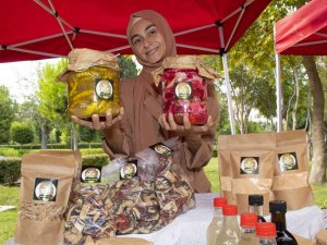 ’Üretici Kadın Stantları’ Kadınlara Fırsat Sunuyor