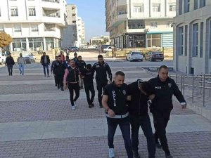 Üç Günde 2 Bin Kişiyi Arayan Dolandırıcılar 8 Milyon Liralık Vurgun Yaptı
