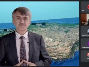 Rektör Uysal: ”Türk Milleti Tarih Boyunca Esaret Altında Yaşamamıştır"