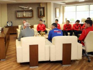 Başkan Büyükakın: "Hedefimiz, Kocaeli’nin Su Sporlarının Merkezi Ve Markası Olmasıdır"