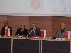 “Muhammed İ̇hsan Oğuz’un Fıkıh İ̇lmine Bakışı” Konulu Panel Düzenlendi