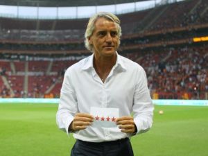 Galatasaray’dan Fenerbahçe’ye 4 Yıldızlı Gönderme