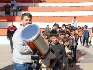 Şırnaklı Çocuklar Güneş Tutulmasını İzledi