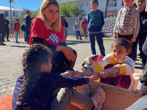 Karlıova’daki Şenlikte Çocuklar Doyasıya Eğlendi