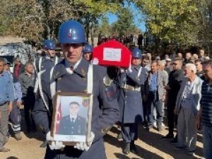Kaza Sonucu Hayatını Kaybeden Uzman Çavuş Karakaya Son Yolculuğuna Uğurlandı