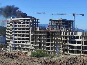 Ordu Şehir Hastanesi İnşaatında Çıkan Yangın Korkuttu