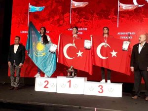 Afyonkarahisarlı Bilek Güreşçisinin Büyük Başarısı