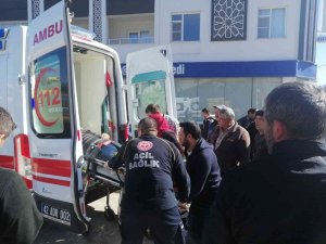 Kazılan Çukurda Toprak Altında Kalan İşçi Yaralandı