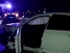 Edirne’de Minibüs İle Otomobil Çarpıştı: 2 Yaralı