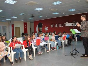 Bozüyük Belediyesi’nde Türk Sanat Müziği Koro Çalışmaları Başladı