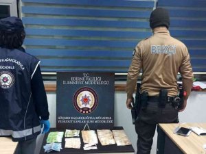 Polis Ekiplerinden Göçmen Kaçakçılığı Operasyonu