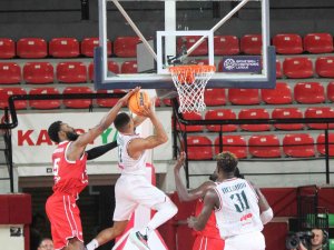 Basketbol Şampiyonlar Ligi: Pınar Karşıyaka: 83 - Reggio Emilia: 76