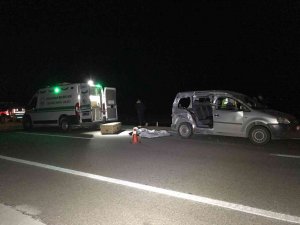 Konya’da Hafif Ticari Araç Kamyona Çarptı: 1 Ölü, 3 Yaralı
