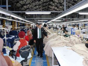 Kaymakam Özçelik’ten Tekstil Atölyesine Ziyaret