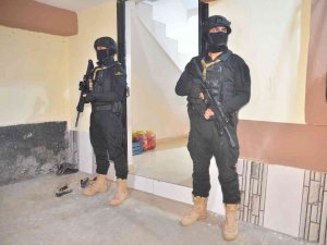 Adana’da Deaş’a Şafak Operasyonu: 5 Gözaltı