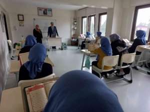 Kurslarda Yürütülen Çalışmalar İncelendi