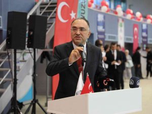 99 Dakika Boyunca Durmadan Kulaç Attılar