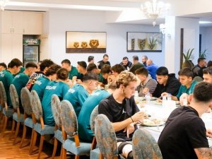 Bursaspor’da Moral Yemeği Organize Edildi