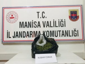 Manisa’da Durdurulan Otomobilden Esrar Çıktı