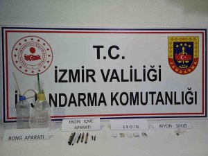 İ̇zmir’in Farklı İlçelerinde 26 Zehir Taciri Kıskıvrak Yakalandı