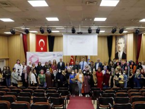 Mersin’de ’Farkında Ol, Kontrolü Elden Bırakma’ Semineri