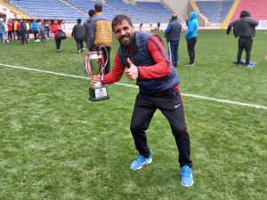 İ̇şitme Engelliler Futbol Takımı Yeni Sezona İddialı Hazırlanıyor