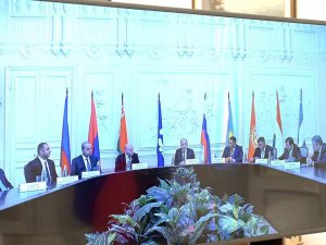 Putin: "Ukrayna Toprakları Askeri Biyolojik Deneyler İçin Bir Test Alanına Dönüştürüldü"