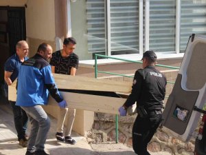 Haber Alınamayan Adam Evinde Ölü Bulundu