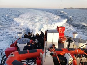 Çanakkale’de 34 Göçmen Ve 1 Göçmen Kaçakçısı Yakalandı