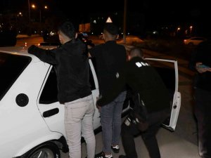 Aksaray’da Uygulamalarda Yakalanan 26 Şüpheliden 9’u Tutuklandı