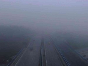 İ̇stanbul Anadolu Yakasında Sis Etkili Oldu