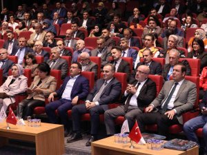 Erü’de “Tevfik İ̇leri’yi Anlamak” Programı Düzenlendi