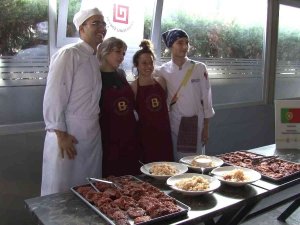 Beykoz’da, Avrupalı Gençler Ülkelerinin Yöresel Lezzetlerinin Rüzgarını Estirdi