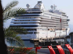 Alanya’da Haftanın İkinci Kruvaziyeri Limana Demir Attı