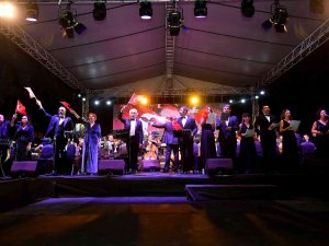 Mersin’de Cumhuriyet Bayramı Kutlanmaları Erken Başladı