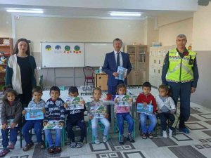 Elazığ’da Jandarma, Trafik Güvenliği Eğitimi Verdi