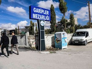 Van’daki Mezarlıkların İsim Tabelası Yenilendi