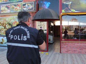 Antalya’da İki İş Yeri Kurşunlandı