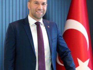Başkan Özdemir: "Cumhuriyetin İlan Edilmesi, Devletimizin Temel Taşlarının Yerine Konulduğu Eşsiz Bir Zaferdir"