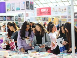 12. Antalya Kitap Fuarı Dolu Dolu Geçiyor