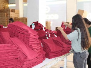 Şırnak’ta Üretilen Eşofmanlar Avrupa’ya İhraç Ediliyor
