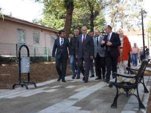 Başkan Özlü’den Parklara Yakın Takip