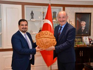 Fransız Belediye Başkanının Vakfıkebir Ekmeği Şaşkınlığı