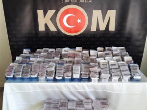6 Adreste Yapılan Aramada 18 Bin Adet Kaçak Sigara Ele Geçirildi